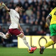 Bristol City's Anis Mehmeti opens the scoring against Norwich